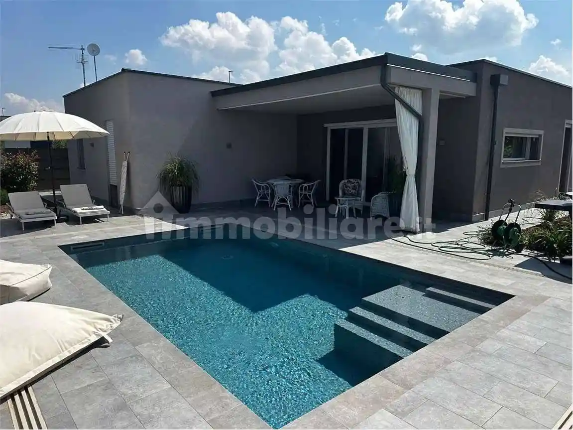 Villa in vendita a Gossolengo