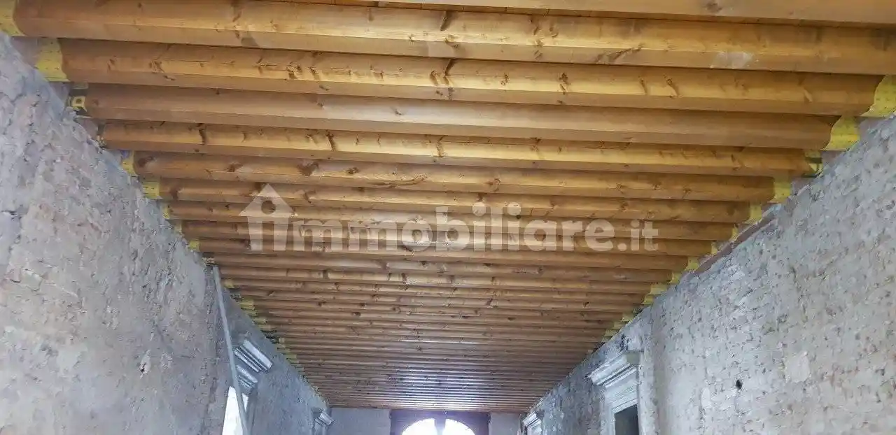 Palazzo - Edificio in vendita a Este