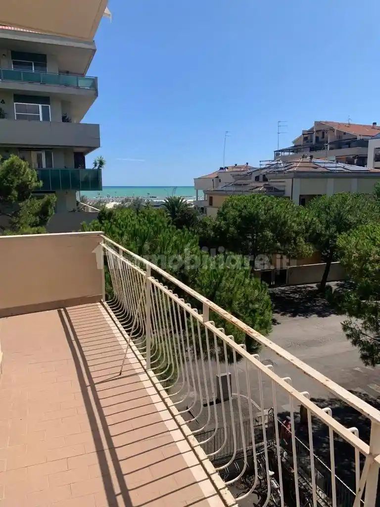 Appartamento via Camillo Benso di Cavour 68, Lungomare - Strada Parco, Pescara - foto 2