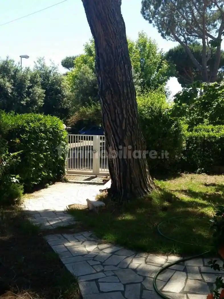 Terratetto unifamiliare via Abruzzo 14, Torre Marina - Lido di Tirrenella, Ardea - foto 4