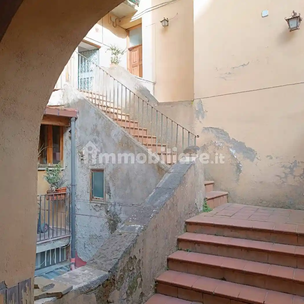 Trilocale largo Triggio, Emanuele II, C. Colombo, Morelli e Silvati, Avellino - foto 3