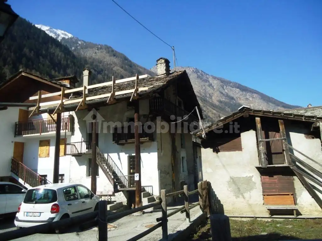 Rustico, da ristrutturare, 203 m², Aymavilles - foto 3