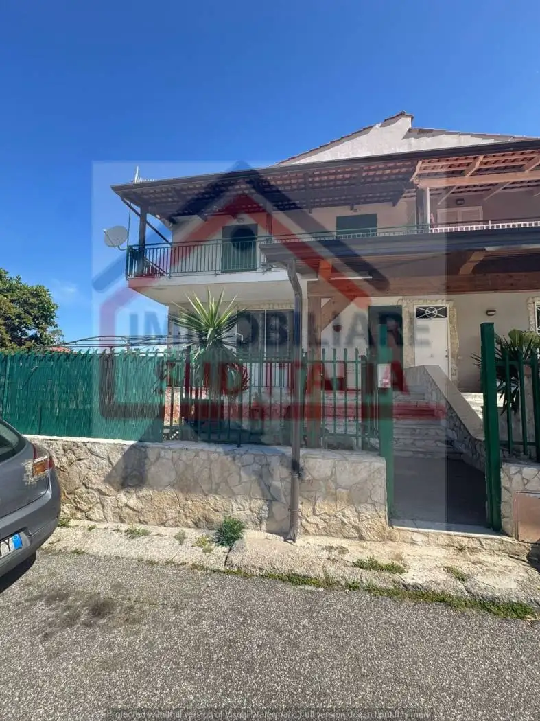 Villa in vendita a Giugliano in Campania