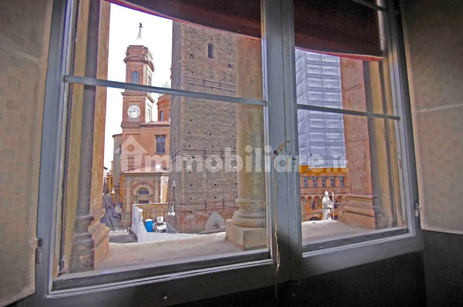 Appartamento in vendita a Bologna