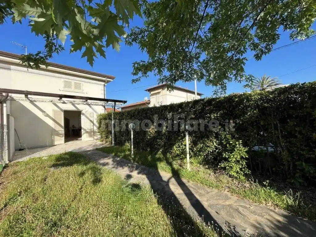 Villa in vendita a Pietrasanta