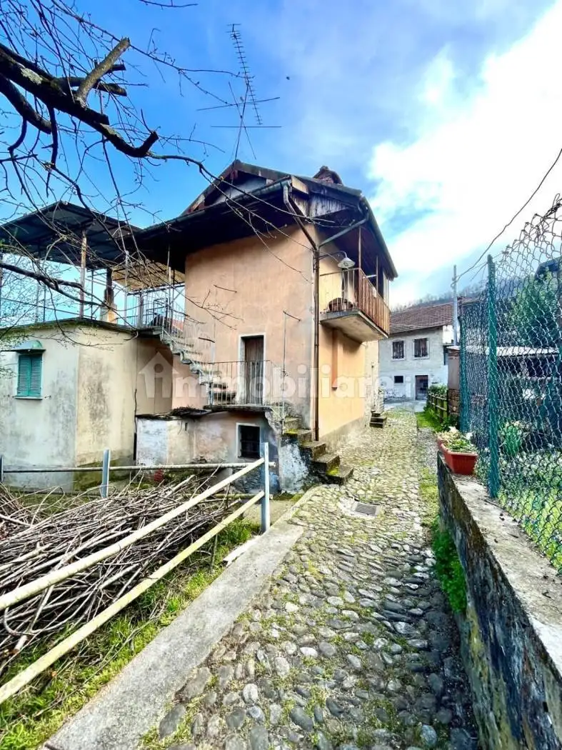 Casa indipendente in vendita a San Bernardino Verbano