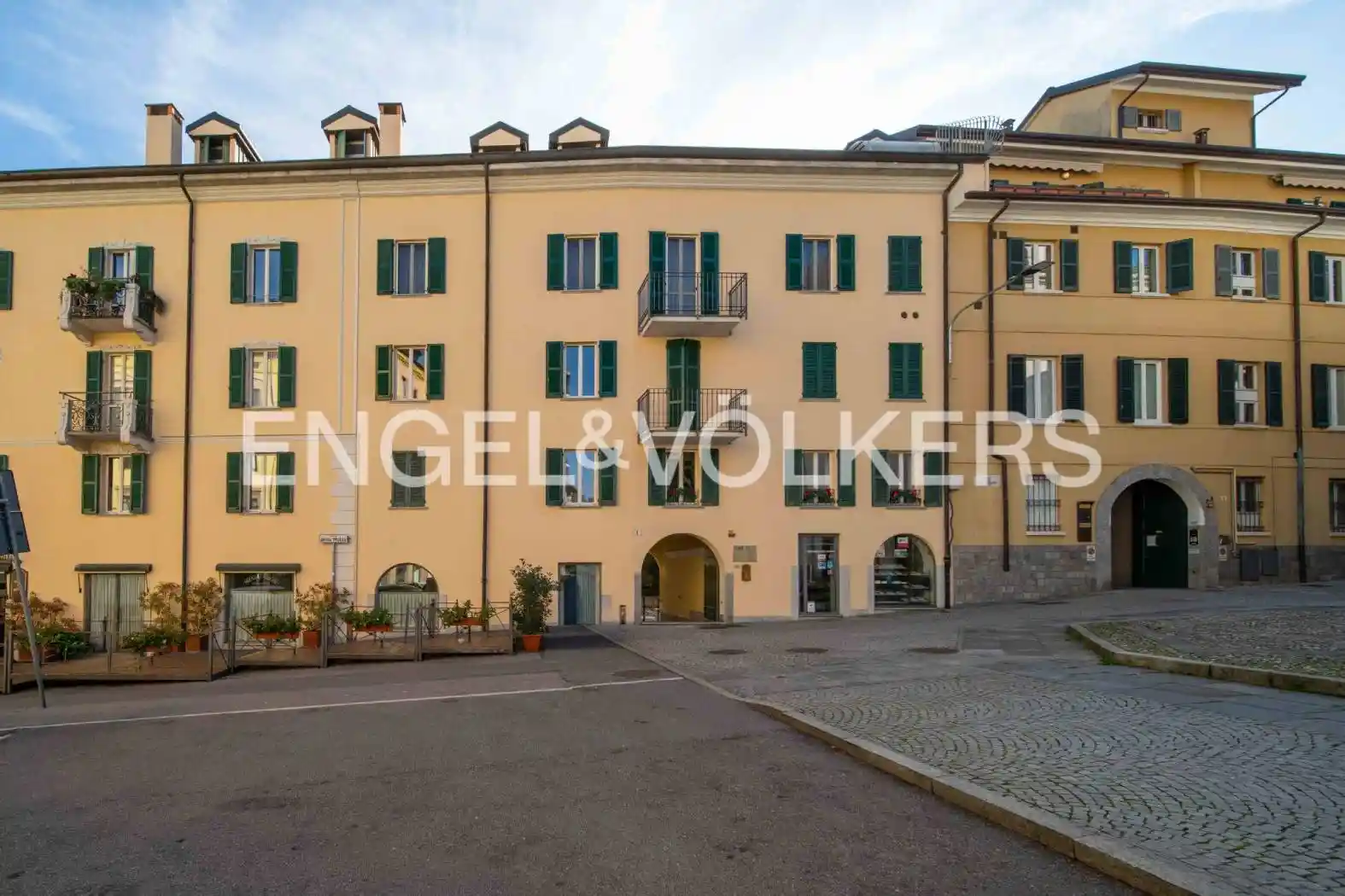 Trilocale piazza Mario Motta 1, Centro, Varese - foto 5