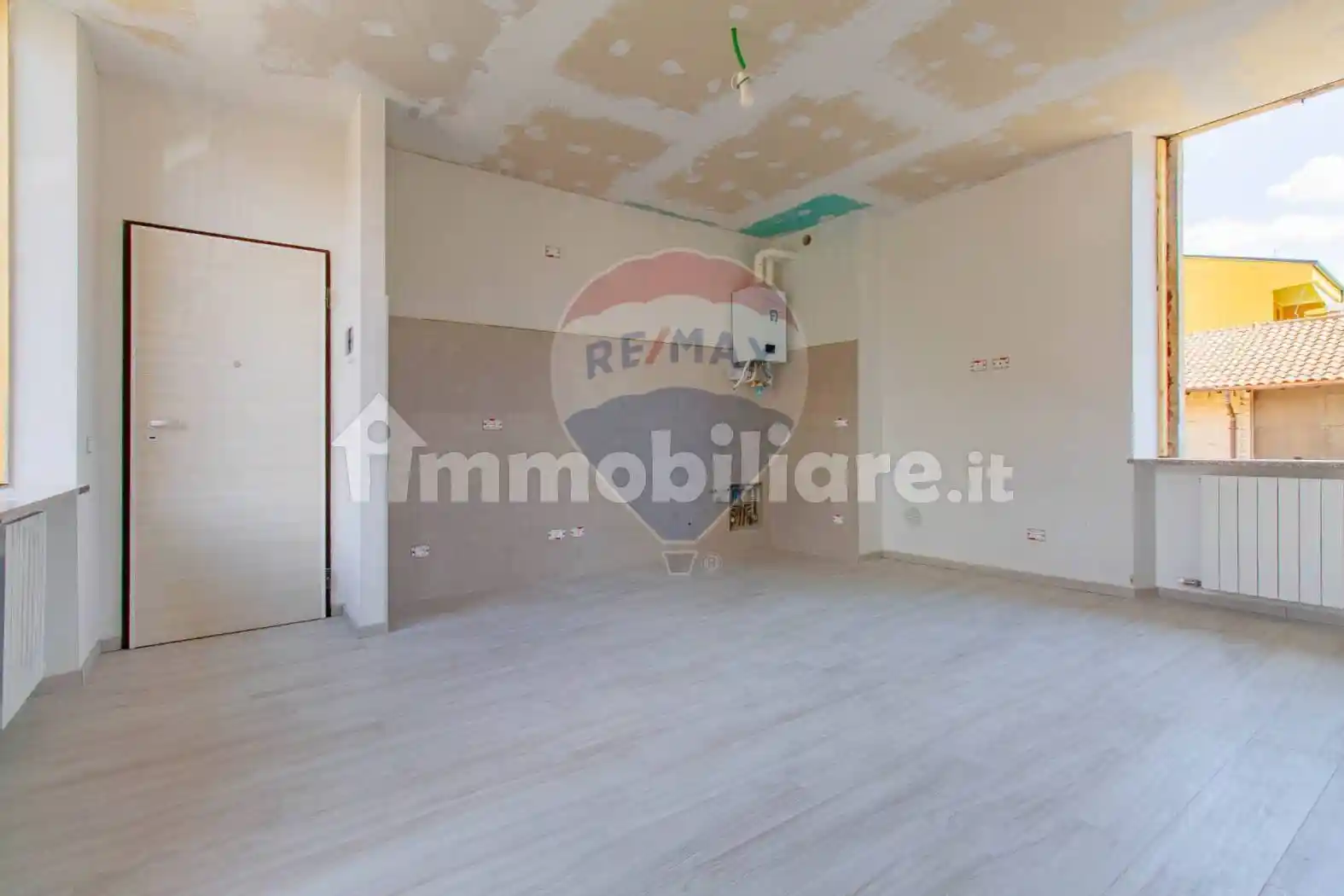 Appartamento in vendita a Gorla Minore