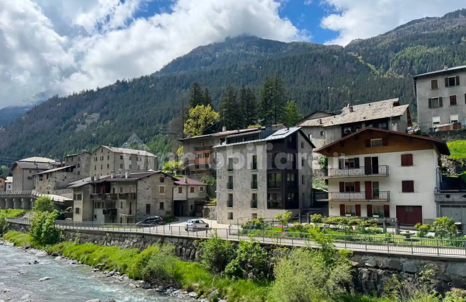 Appartamento in vendita a Valdisotto