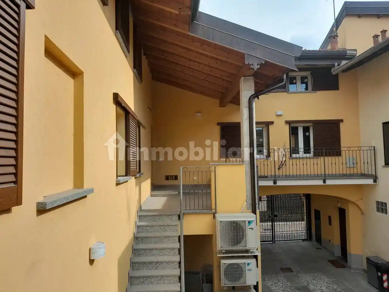 Appartamento in vendita a Galliate