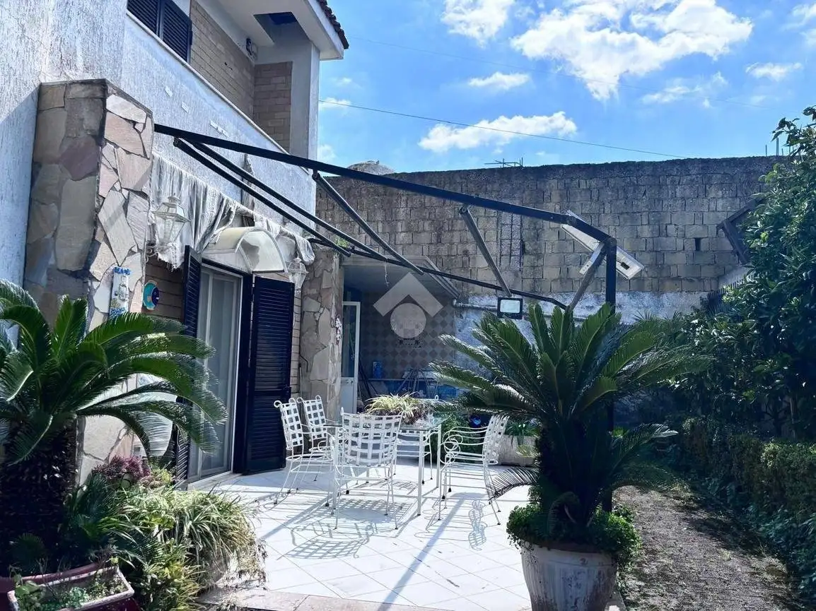 Villa in vendita a Casandrino