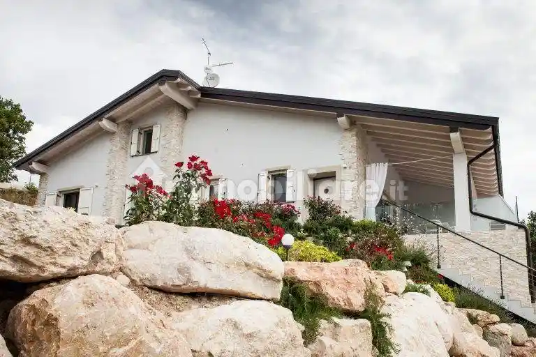 Villetta a schiera in vendita a Costermano sul Garda