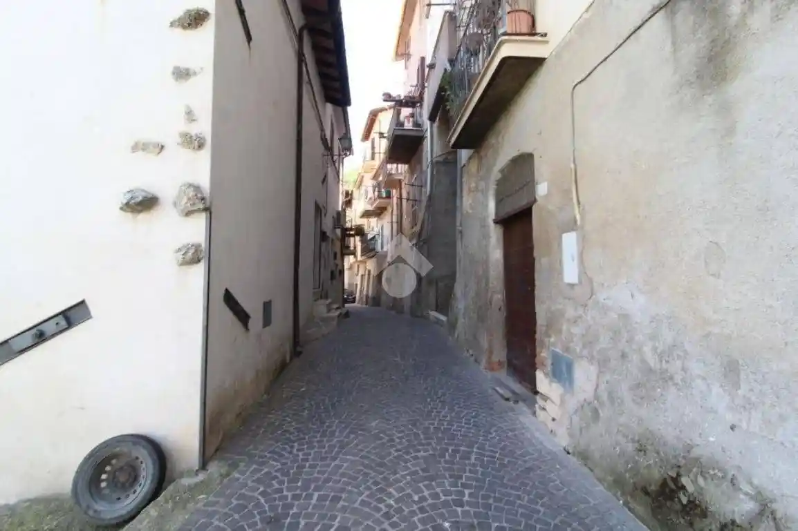 Appartamento in vendita a Scandriglia