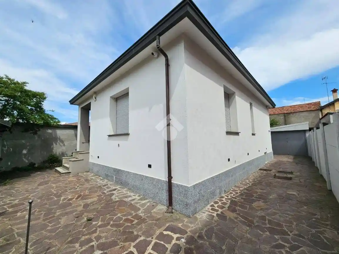 Villa in vendita a Corbetta