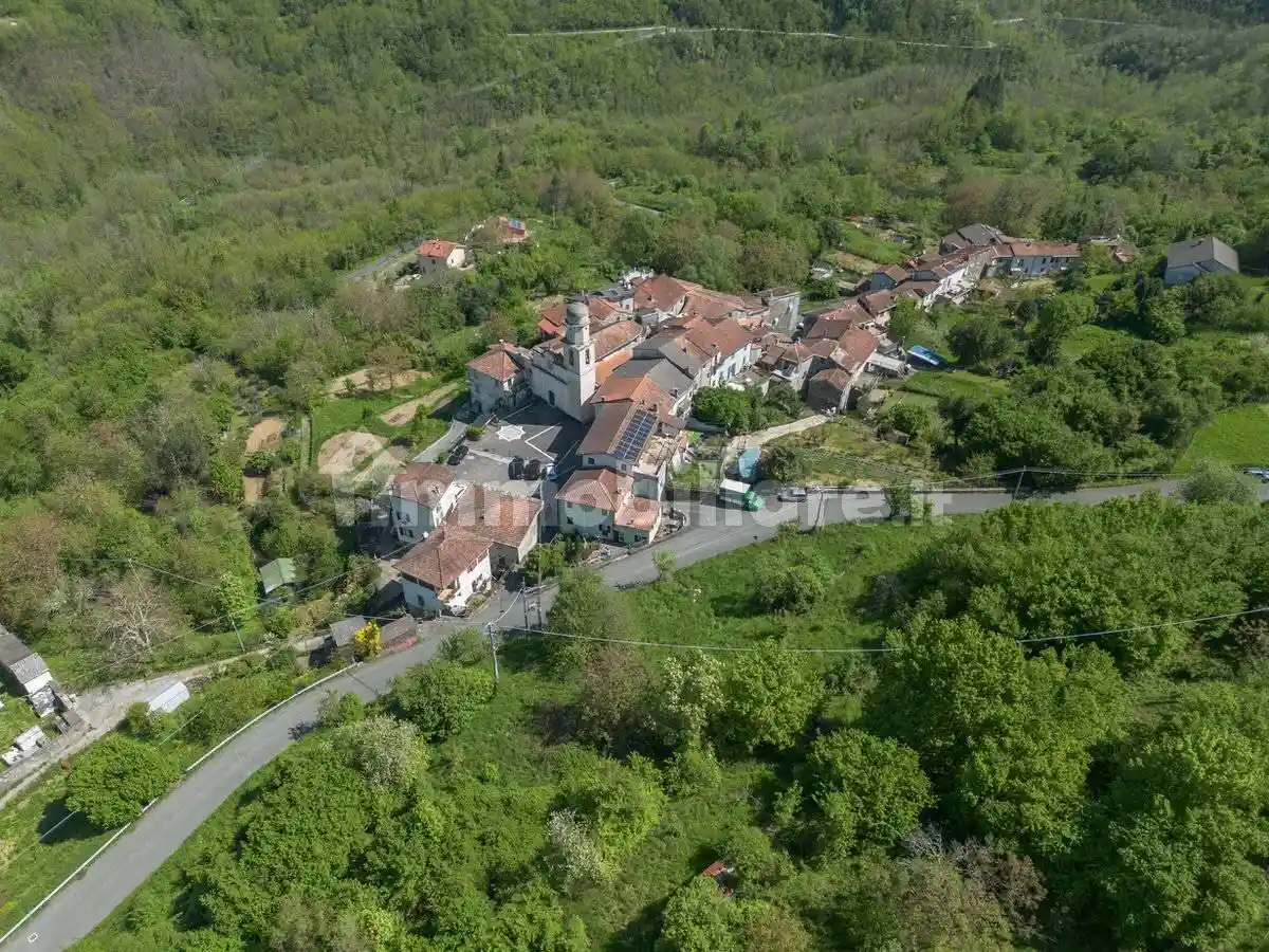 Rustico - Casale in vendita a Carro