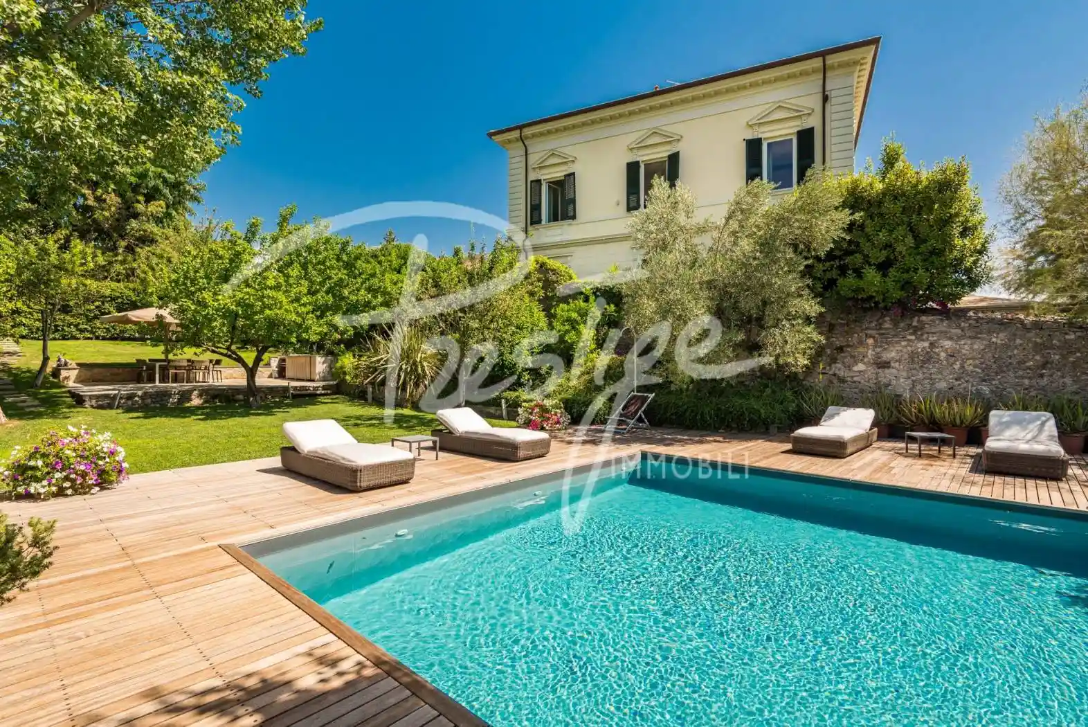 Villa in vendita a La Spezia