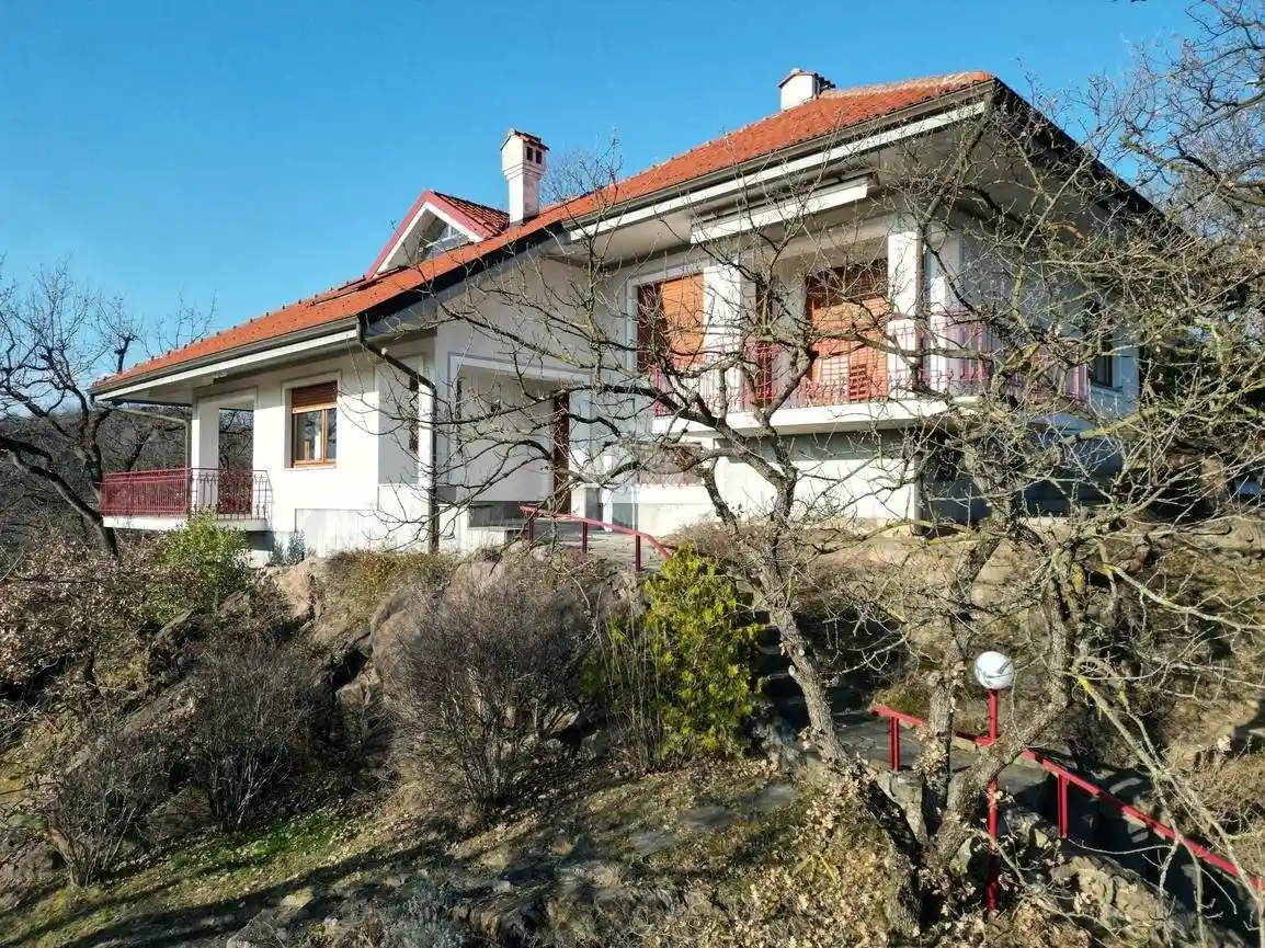 Villa in vendita a Ivrea
