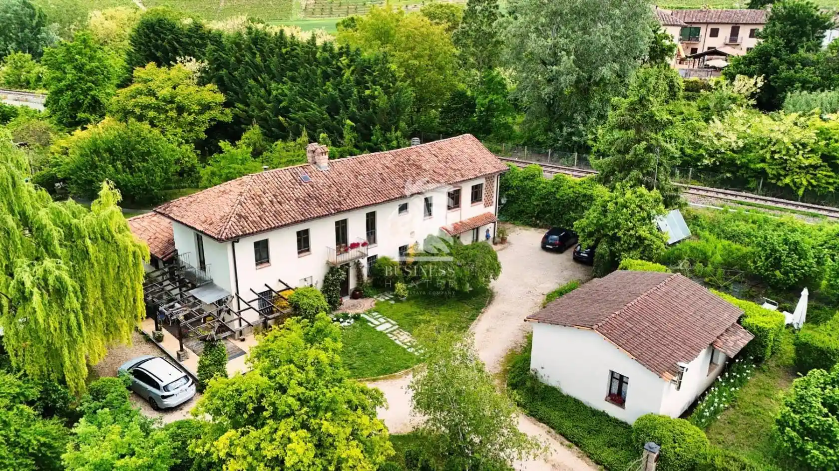 Rustico - Casale in vendita a Castagnole delle Lanze