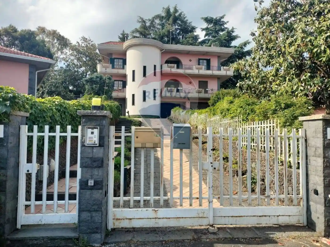 Appartamento in vendita a Pedara