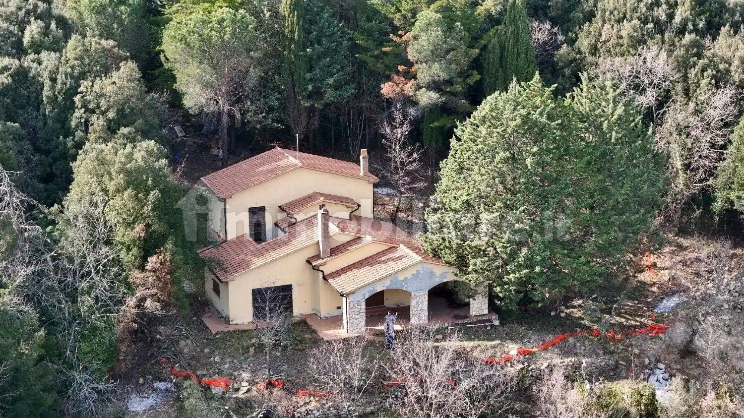 Villa in vendita a Monteverdi Marittimo