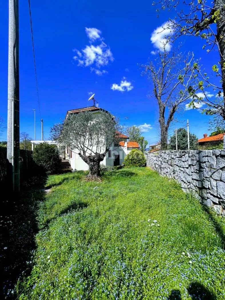 Casa indipendente in affitto a Duino-Aurisina