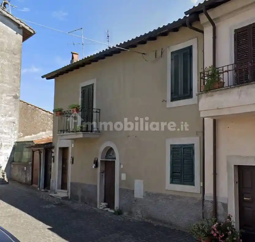 Appartamento in vendita a Bassano Romano