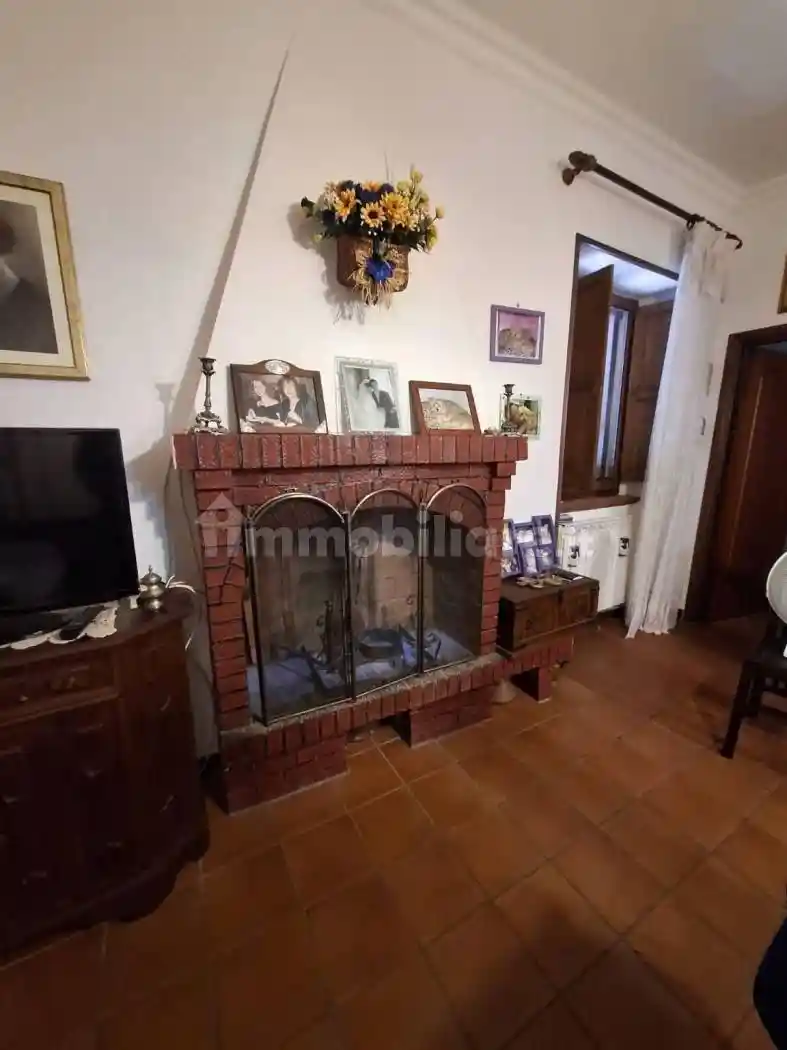 Bilocale via Giuseppe Mazzini 242, Farnese - foto 2