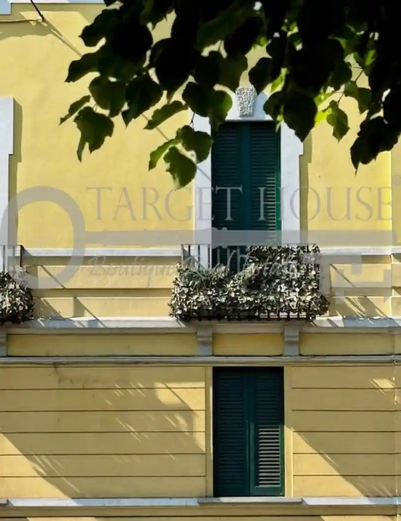 Palazzo - Edificio in vendita a Como