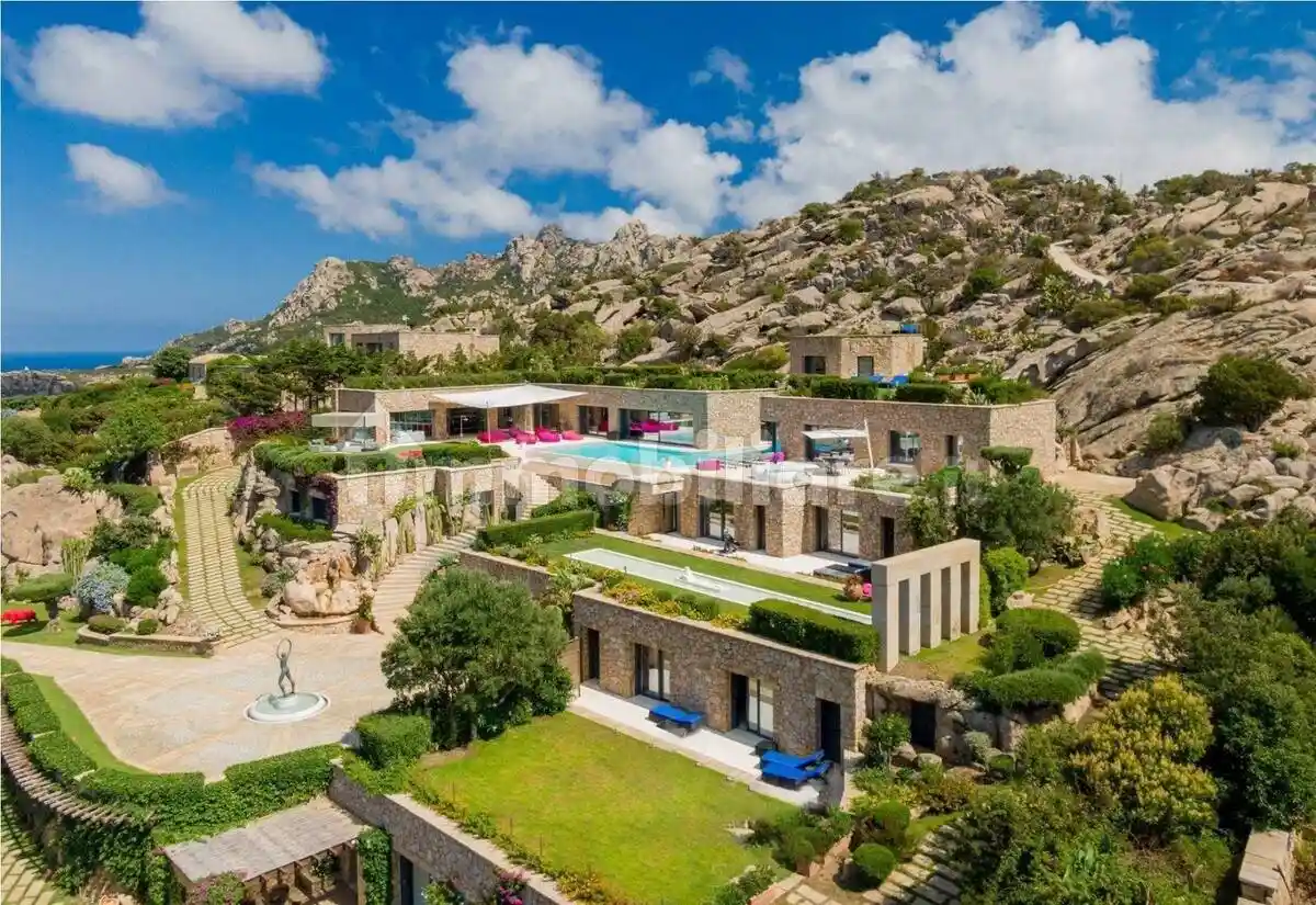 Villa in vendita a Arzachena