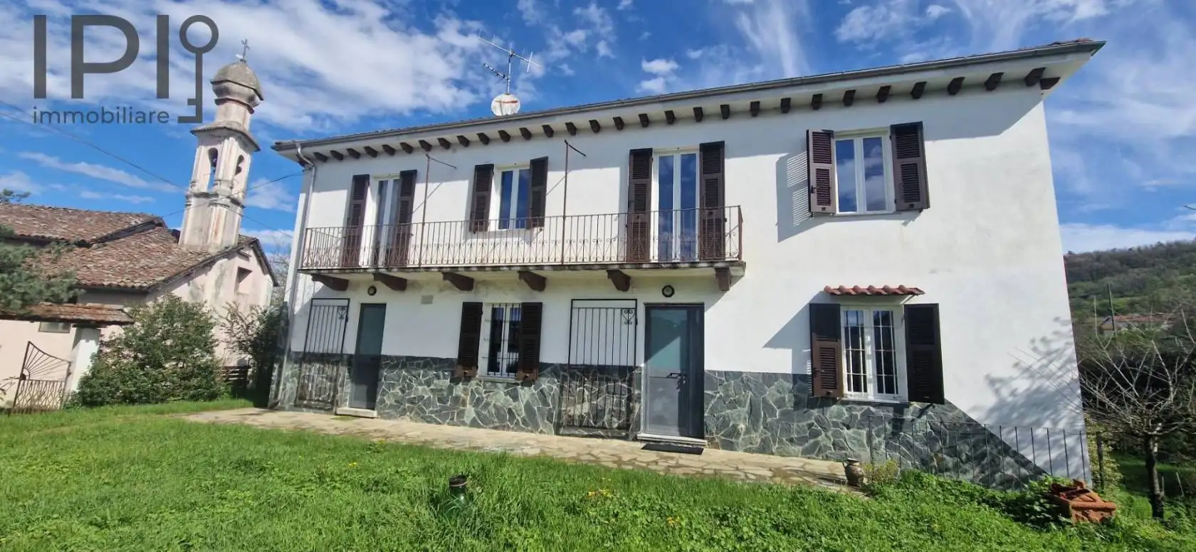 Villa in vendita a Dego