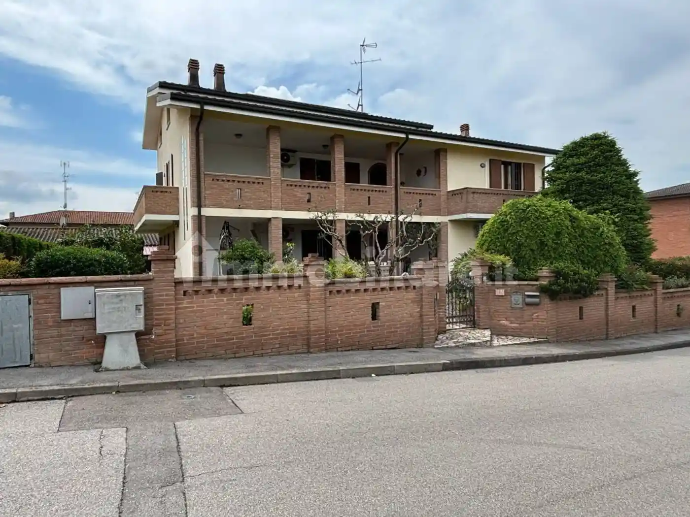 Villa in vendita a Terre del Reno