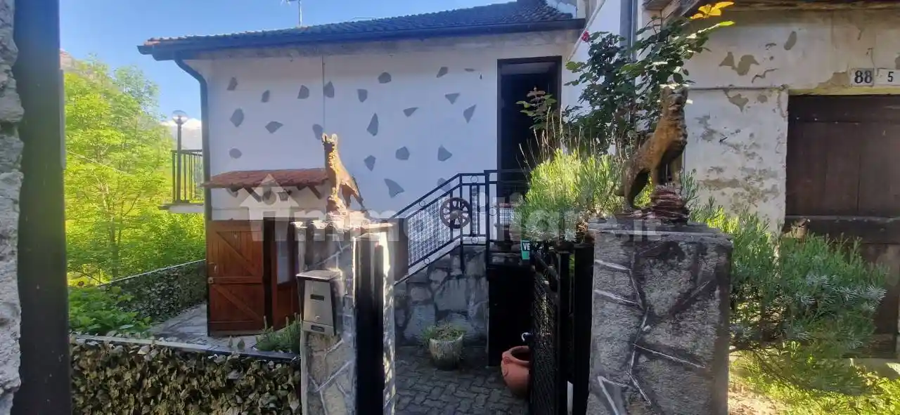 Casa indipendente in vendita a Ceres