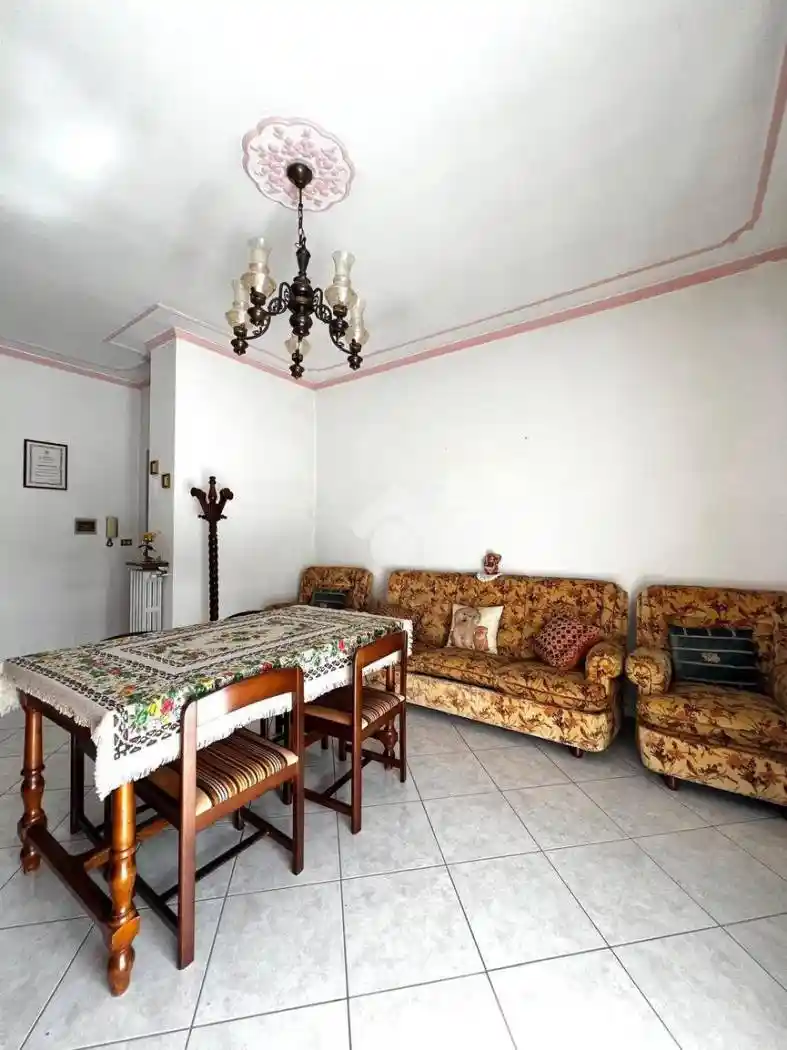 Quadrilocale via Franco centro 11, San Cassiano, Alba - foto 4