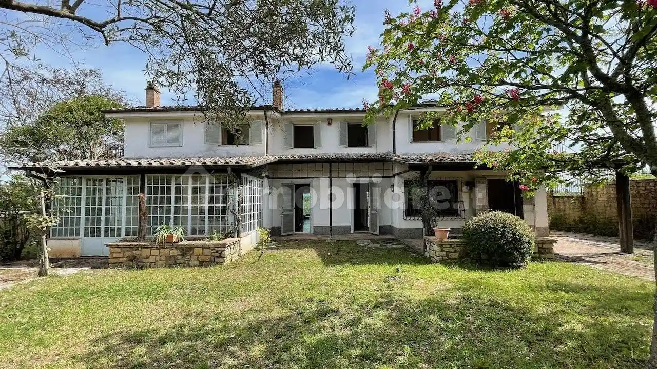 Villa in vendita a Sacrofano