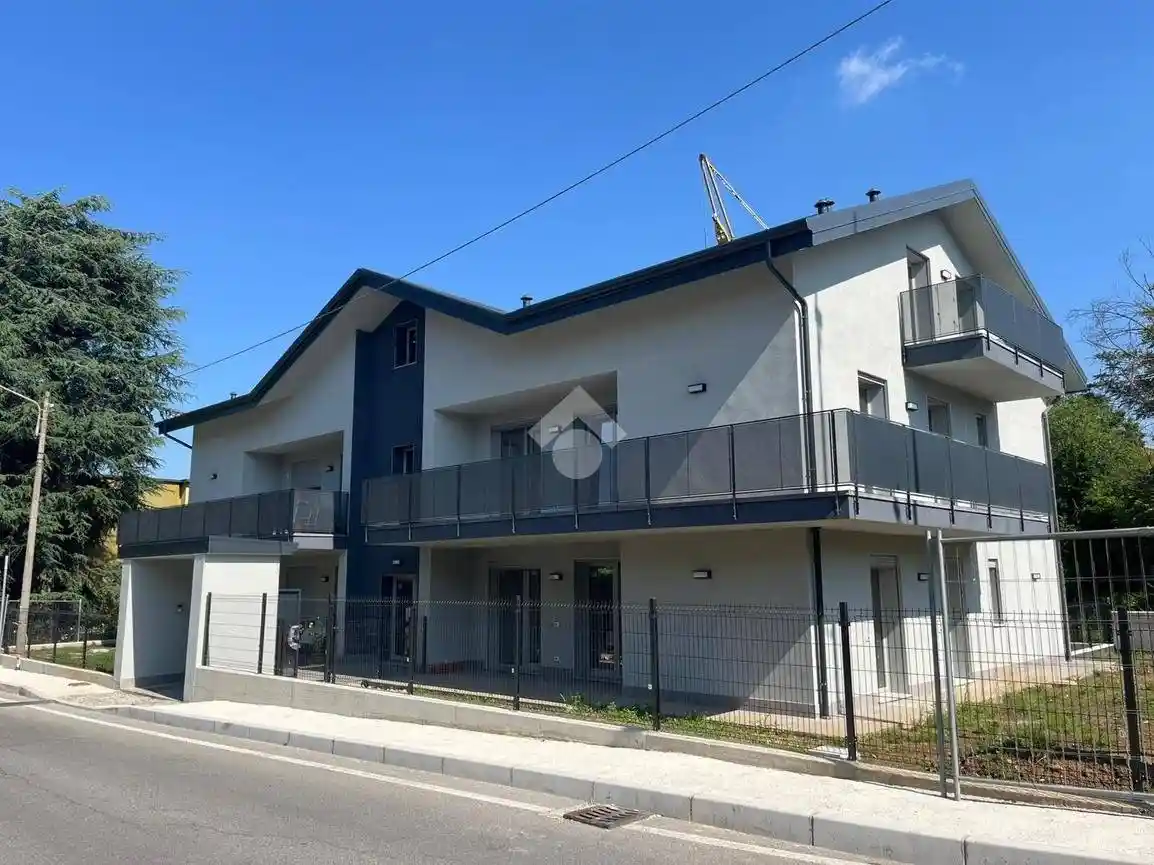 Appartamento in vendita a Villasanta