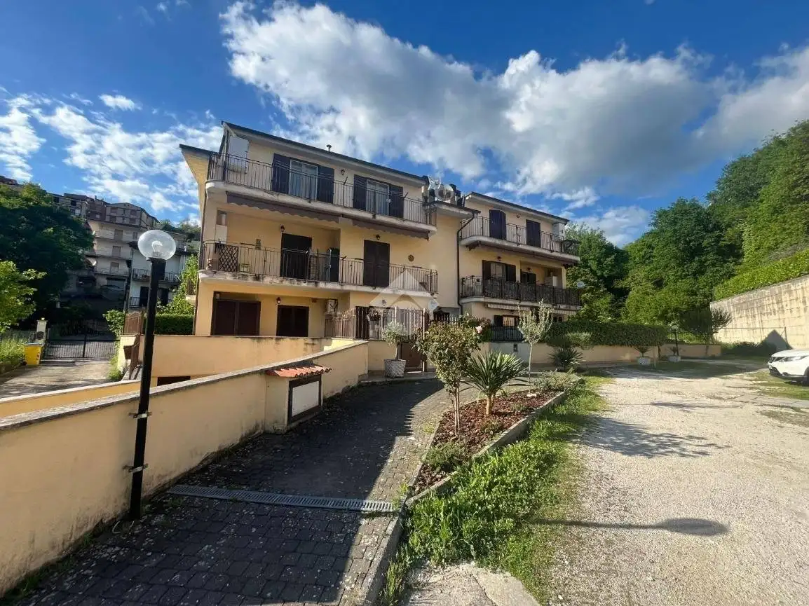 Appartamento in vendita a Agosta