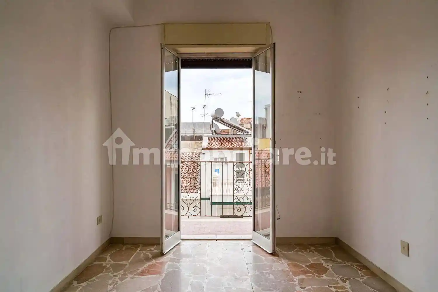 Appartamento in vendita a Letojanni