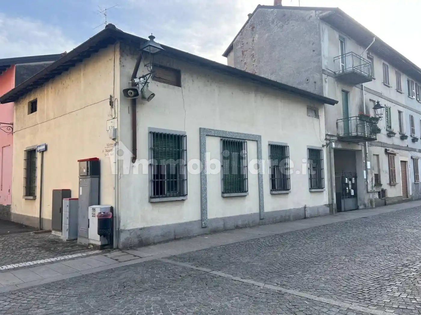 Appartamento in vendita a Lazzate