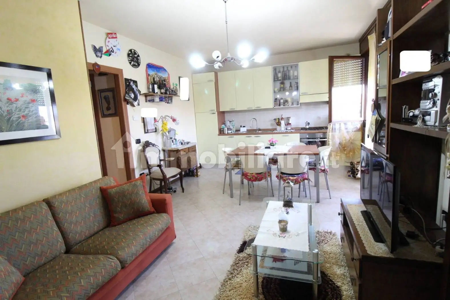 Appartamento in vendita a Urbana