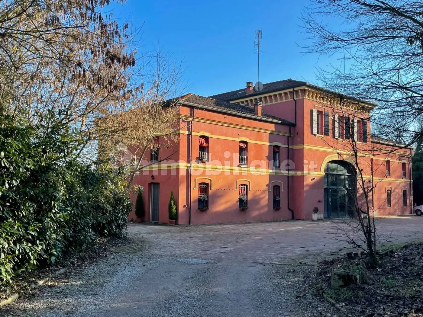 Villa in affitto a Ferrara