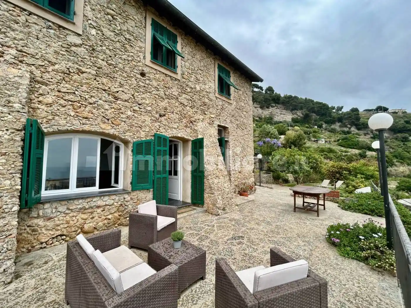 Casa indipendente in vendita a Ventimiglia