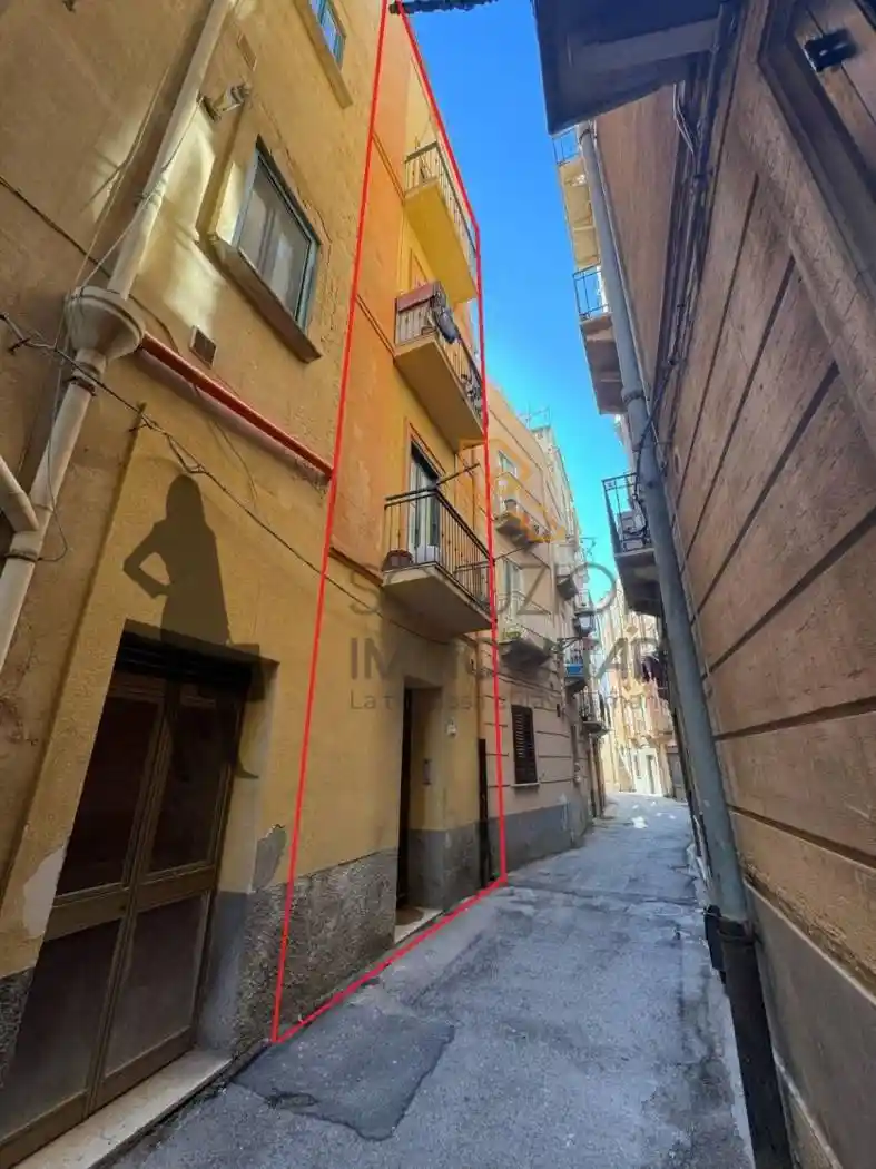 Palazzo - Edificio in vendita a Trapani