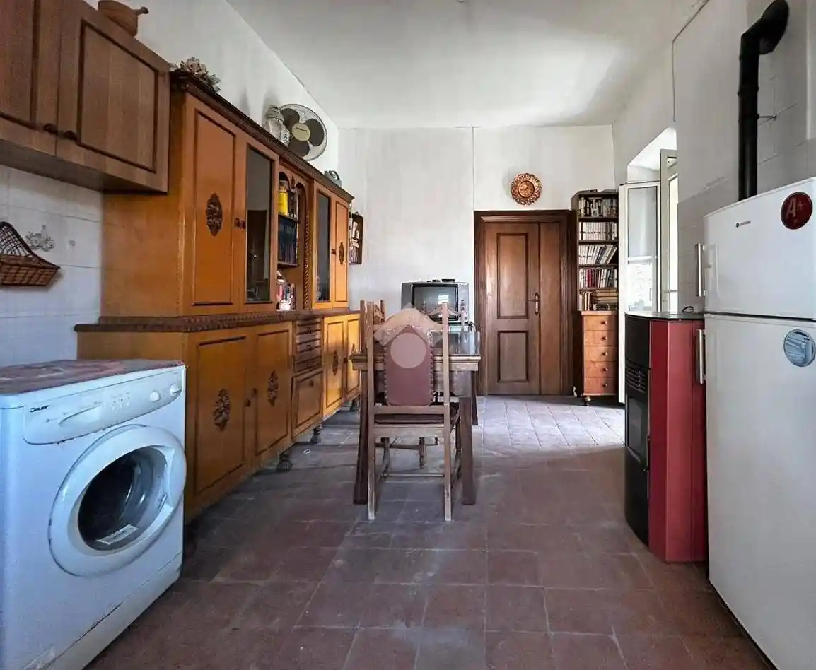 Bilocale via Cesare Battisti 55, Farnese - foto 3