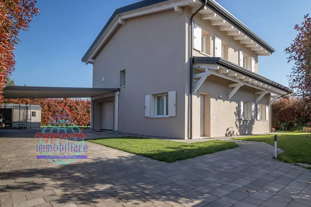 Villa in vendita a Pieve di Cento