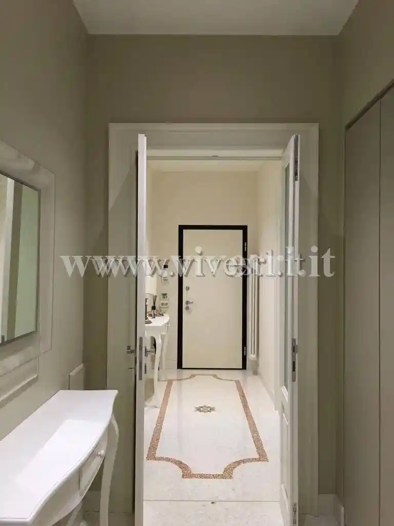 Trilocale ottimo stato, terzo piano, Cadorna - Castello, Milano - foto 2