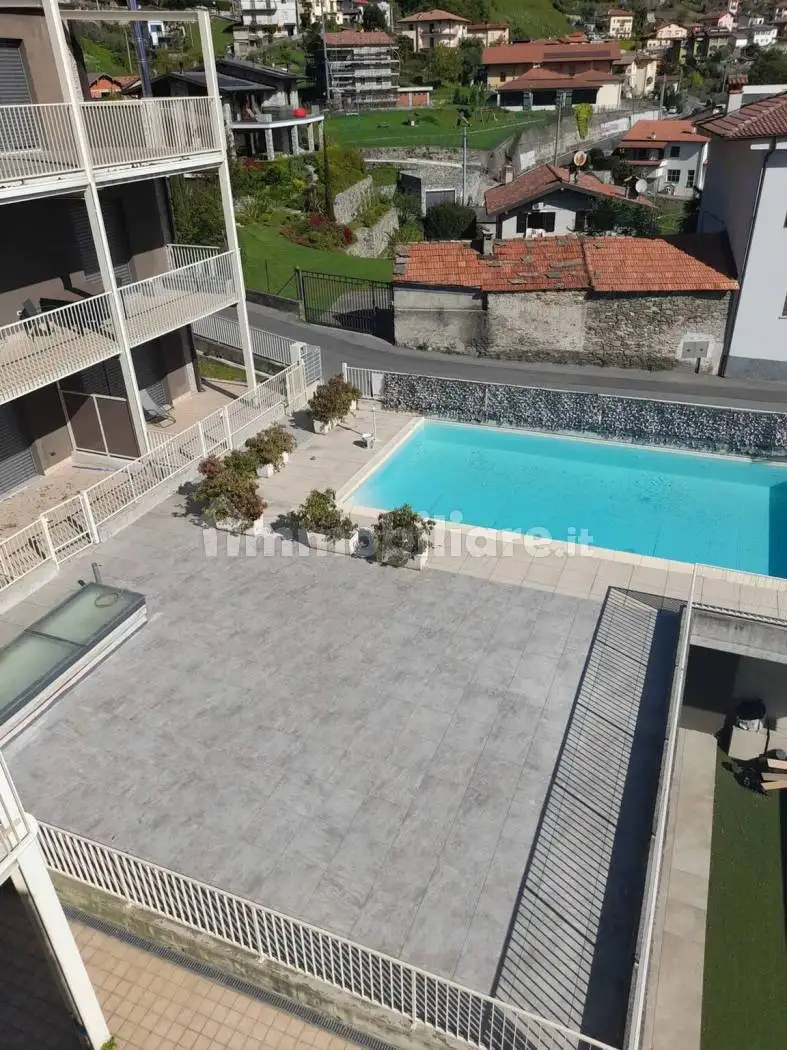 Appartamento in vendita a Musso