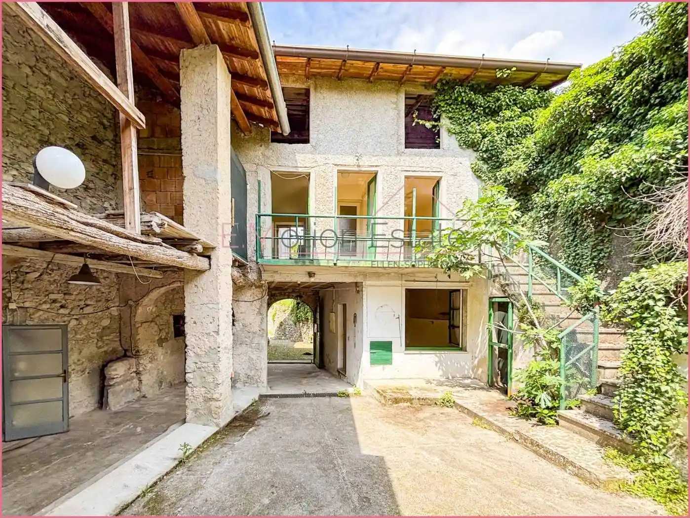 Rustico - Casale in vendita a Gardone Riviera