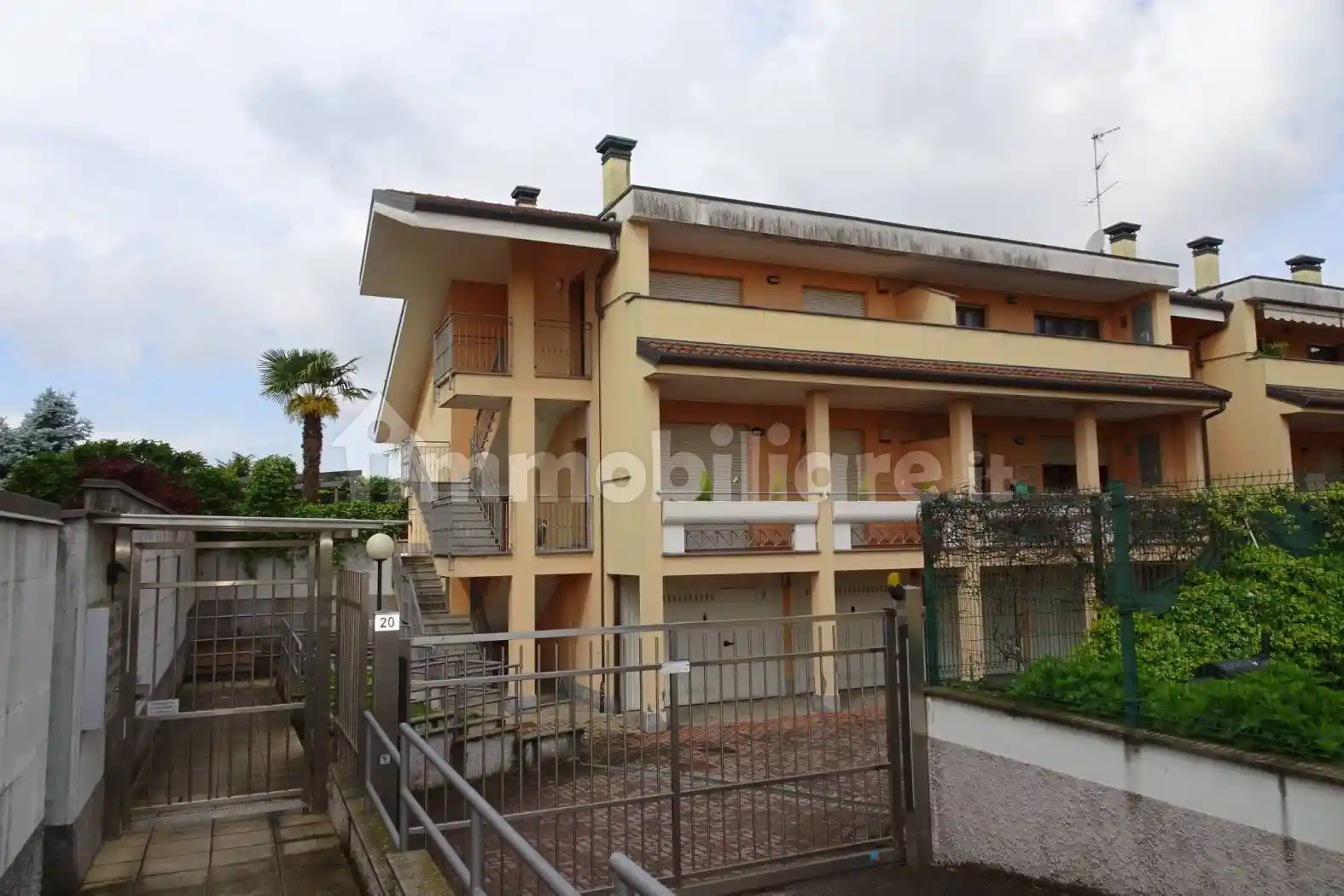 Appartamento in affitto a Bareggio