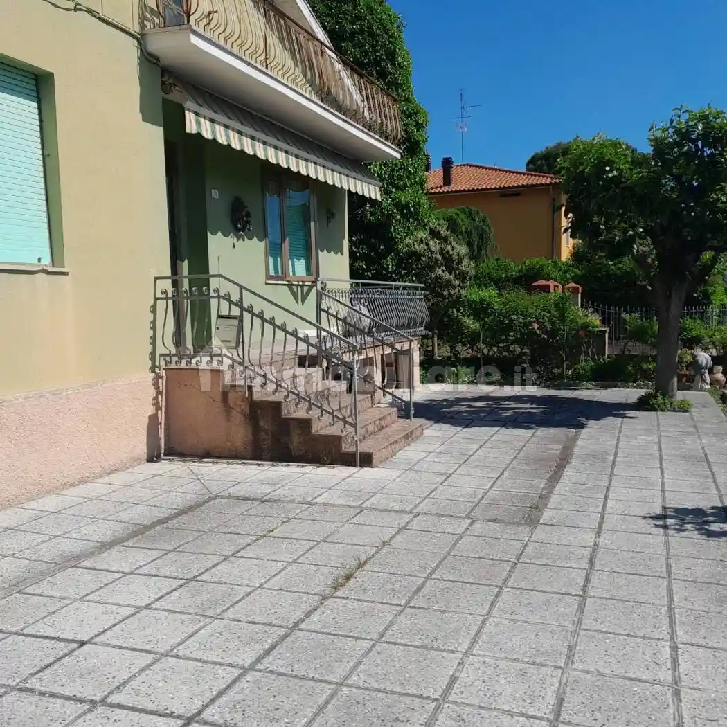 Villa in vendita a Trecastelli