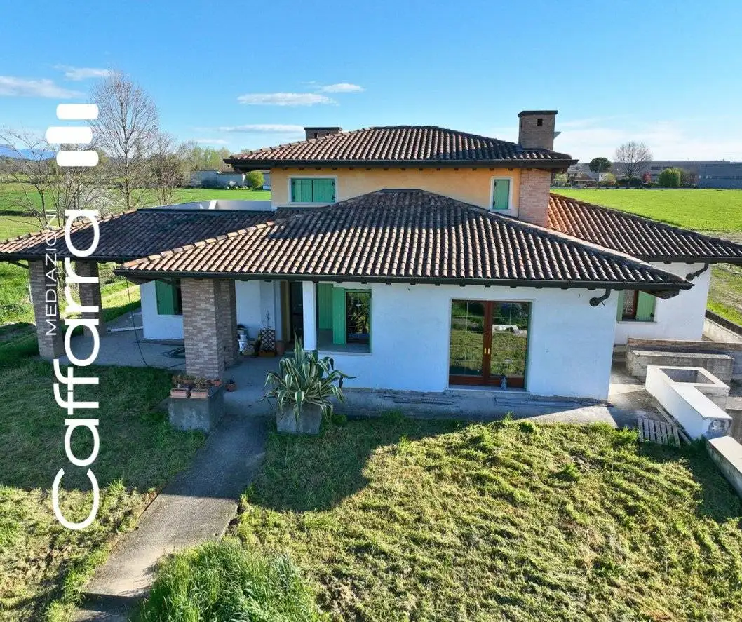 Villa in vendita a Medole